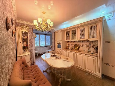 Продается 3-комн. квартира, 69,8 м²