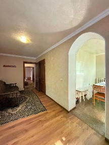Продается 4-комн. квартира, 72 м²