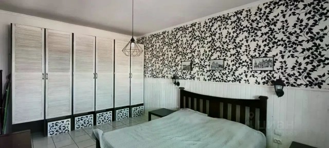 Продается 2-комн. квартира, 72 м²