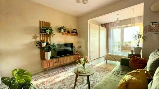 Продается 1-комн. квартира, 42 м²