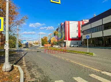 Сдается здание, 2 000 м²