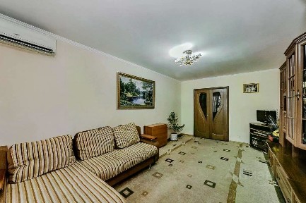 Краснодарский край, Краснодар, Западный, мкр. Юбилейный, бул. Платановый, 2