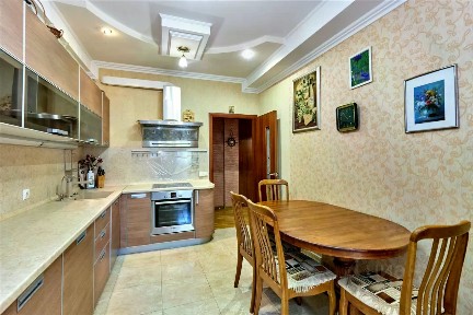 Продается 2-комн. квартира, 75,4 м²