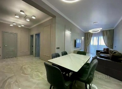 Продается 2-комн. квартира, 83 м²