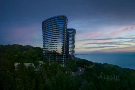 Продаются 1-комн. апартаменты, 182,3 м²