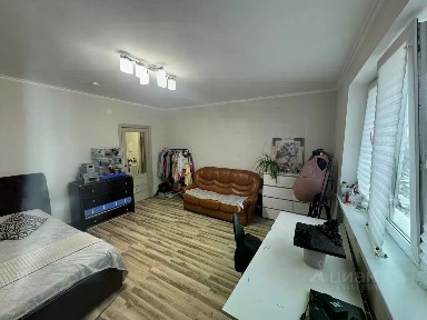 Продается 1-комн. квартира, 42 м²