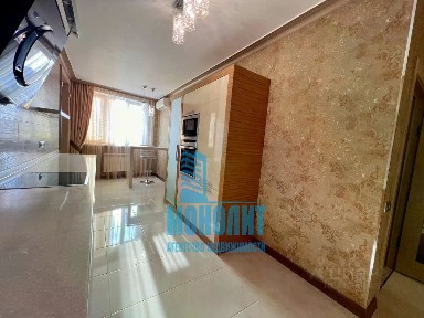 Продается 2-комн. квартира, 74 м²