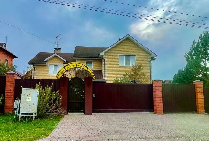 Сдается 2-этажный дом, 294,4 м²