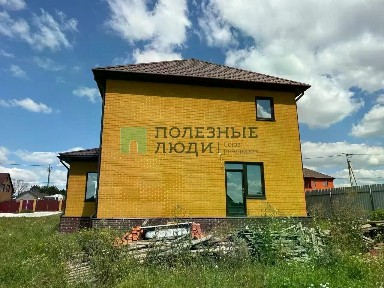 Продается 2-этажный дом, 130 м²