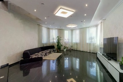 Продается 3-комн. квартира, 115 м²