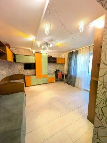 Продается 5-комн. квартира, 112,8 м²
