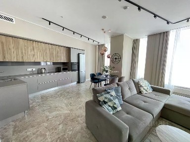 Сдаются 3-комн. апартаменты, 130 м²
