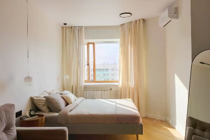 Продается 1-комн. квартира, 42 м²