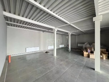 Сдается торговая площадь, 588 м²