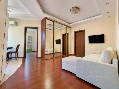 Продается 2-комн. квартира, 70 м²