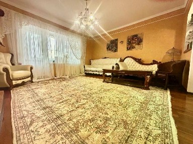 Продается 3-комн. квартира, 115 м²