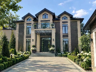 Продается 3-этажный коттедж, 560 м²