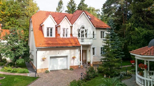 Продается 2-этажный коттедж, 978 м²