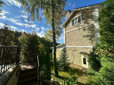 Продается 3-этажный дом, 420 м²