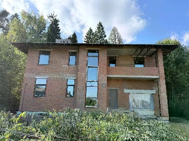 Продается 2-этажный дом, 386 м²