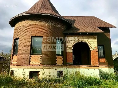 Продается 3-этажный дом, 360 м²