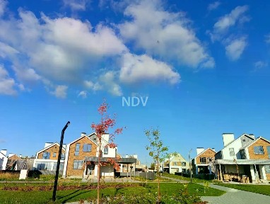 Продается 2-этажный дом, 242,4 м²