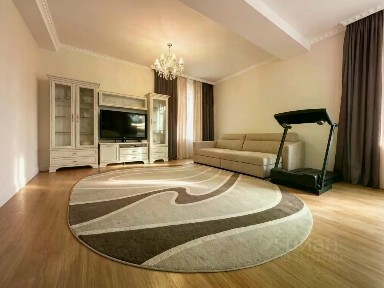 Продается 2-этажный дом, 300 м²