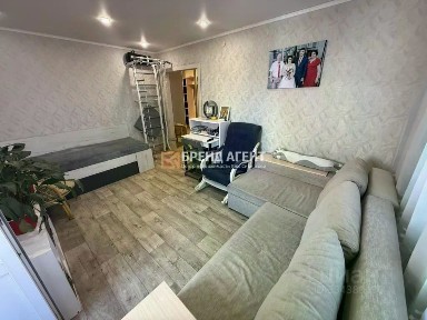 Продается 2-комн. квартира, 49 м²