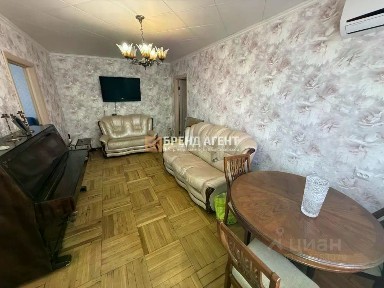 Продается 4-комн. квартира, 63 м²