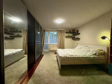 Продается 4-комн. квартира, 72,9 м²