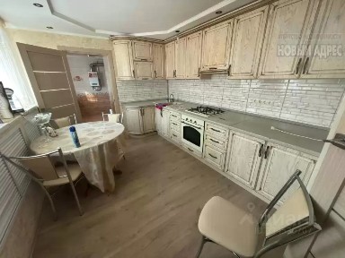 Сдается 1-этажный дом, 140 м²