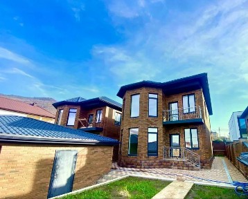 Продается 2-этажный коттедж, 162 м²