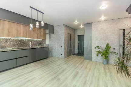Продается 2-комн. квартира, 75,2 м²