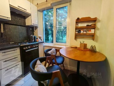 Продается 3-комн. квартира, 54,9 м²