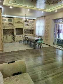 Сдается 2-этажный дом, 165 м²