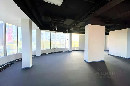 Сдается торговая площадь, 220 м²