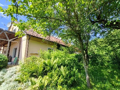 Продается 2-этажный дом, 280 м²