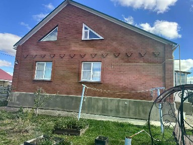 Продается 2-этажный дом, 187 м²