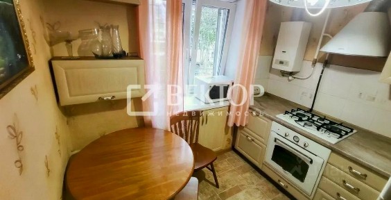 Продается 2-комн. квартира, 42 м²