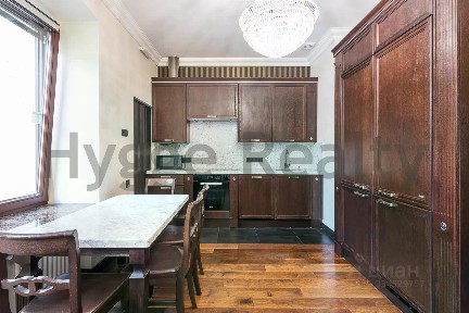 Сдается 4-комн. квартира, 120 м²