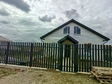 Продается 2-этажный дом, 140 м²