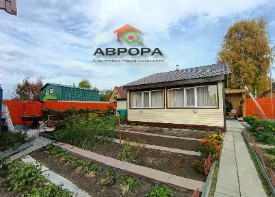 Продается 1/2 часть 4-этажного дома, 80,5 м²