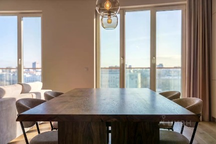 Сдается 2-комн. квартира, 82 м²