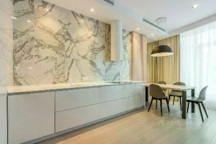 Сдается 2-комн. квартира, 100 м²