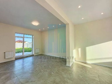 Продается 1-этажный дом, 100 м²