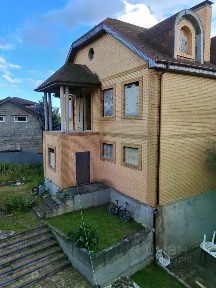 Продается 3-этажный дом, 287 м²