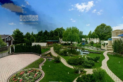 Продается 2-этажный дом, 360 м²