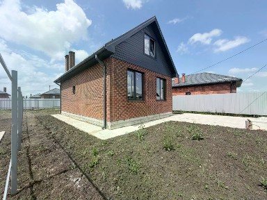 Продается 2-этажный дом, 90 м²
