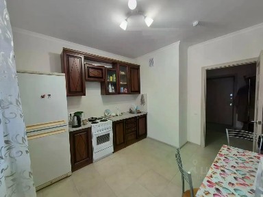 Продается 1/2 квартиры, 57,9/34,7/10,5 м²
