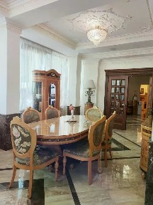 Продается многокомнатная квартира, 372 м²